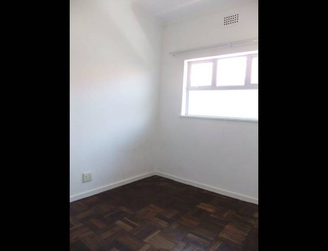 2 bed property to rent in CLAREMONT